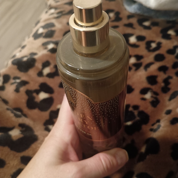 DISCONTINUED Bath and Body Golden Berry Mistletoe Fine Fragrance Mist 8 fl oz - Picture 5 of 5